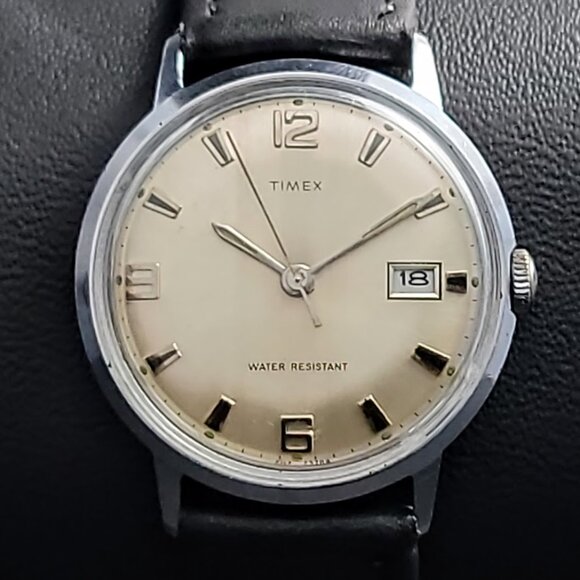 Vintage Timex Marlin Men’s Mechanical Date Watch – Silver-Tone Case, Cream Dial - Picture 1 of 6
